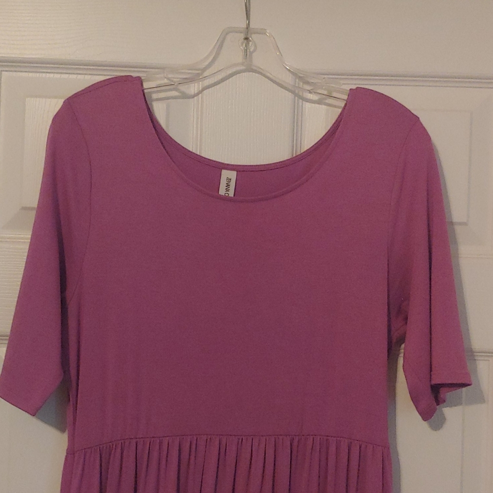 Dress - Picture 2 of 4